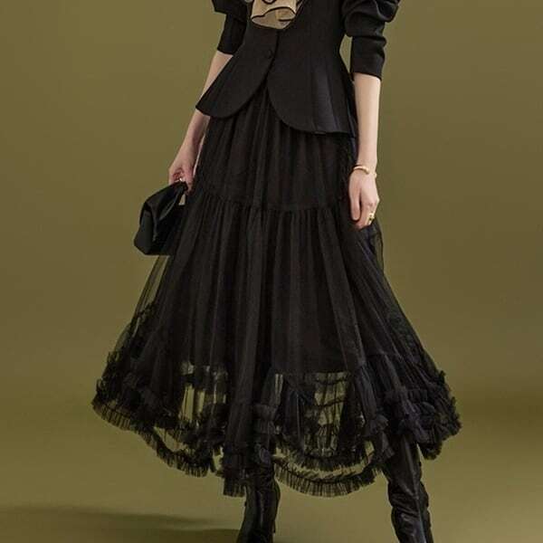 チュール ティアード スカート レディース スカート ロングスカート ロング ティアード チュール フリル かわいい 大人可愛い おしゃれ ガーリー 主役級 存在感 ラブリー キュート プリンセス クラシカル 無地 春 夏 秋 冬 デート お出かけ 女子会 体型カバー モテ 清楚の通販は 5,576円