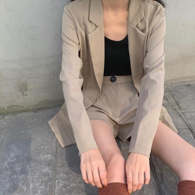 セットアップ レディース 夏 ジャケット ショートパンツ 上下セット 韓国 ファッション 夏服 レディース ダブルジャケット 薄手 スーツ の通販はau Pay マーケット Vestito