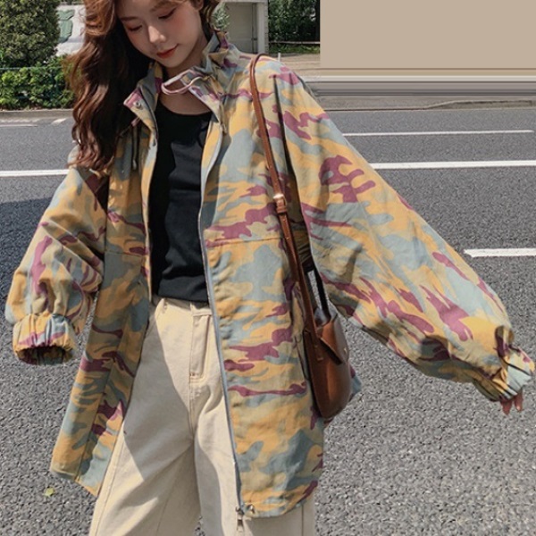 迷彩 ジャケット レディース アウター カモフラージュ 韓国 ファッション レディース 秋冬 くすみカラー 迷彩柄 ナイロンジャケット フーの通販はau Pay マーケット Vestito