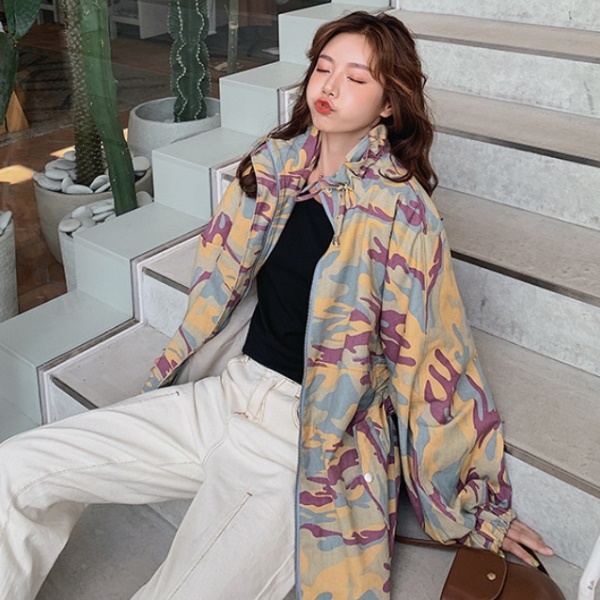 迷彩 ジャケット レディース アウター カモフラージュ 韓国 ファッション レディース 秋冬 くすみカラー 迷彩柄 ナイロンジャケット フーの通販はau Pay マーケット Vestito