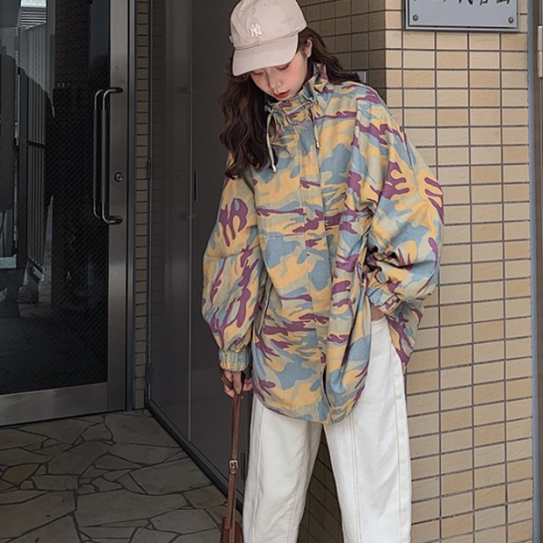 迷彩 ジャケット レディース アウター カモフラージュ 韓国 ファッション レディース 秋冬 くすみカラー 迷彩柄 ナイロンジャケット フーの通販はau Pay マーケット Vestito