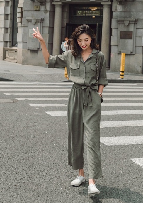 オールインワン サロペット パンツ レディース 夏 秋 韓国 ファッション レディース カーキ ウエストリボン ジャンプスーツ サファリ つの通販はau Pay マーケット Vestito