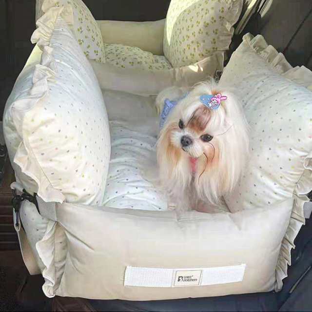 車用ペットベッド 犬 車 ペットクッション ドライブボックス 犬 猫 ベッド 小型犬 中型犬 キャリーバッグ カー用品 お出かけ 飛び出し防