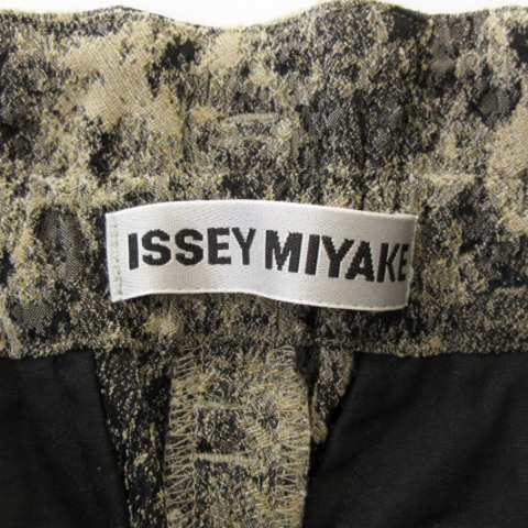 中古】イッセイミヤケ ISSEY MIYAKE 美品 21AW テーパード ハイ