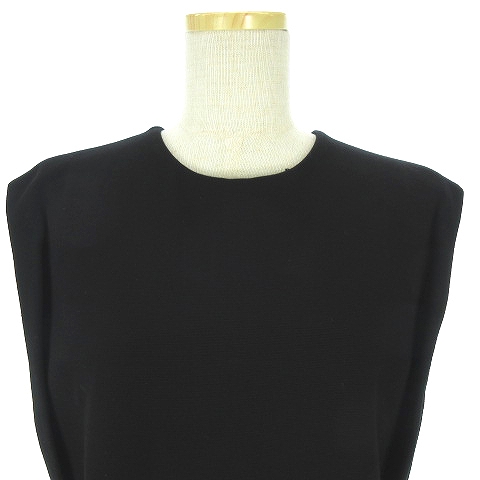 中古 フェンディ Fendi ワンピース ノースリーブ 丸首 クルーネック ひざ丈 無地 黒 ブラック 40 の通販はau Pay マーケット ブランド古着のベクトル