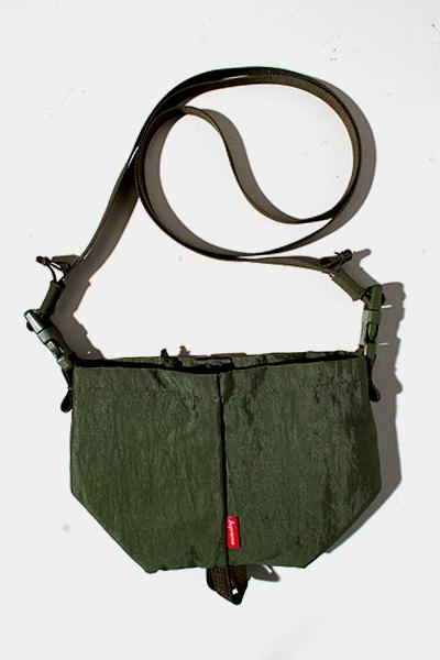 neck pouch supreme 2021