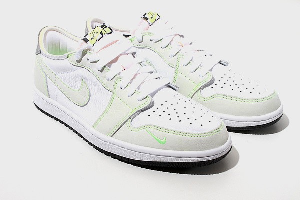 中古】26cm 未使用品 NIKE ナイキ AIR JORDAN 1 LOW OG 'Ghost Green