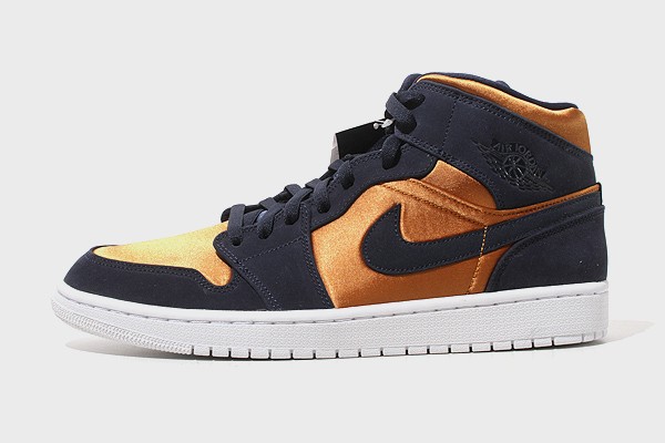 中古】30cm 未使用品 NIKE ナイキ AIR JORDAN1 MID SE 'SATIN GOLD