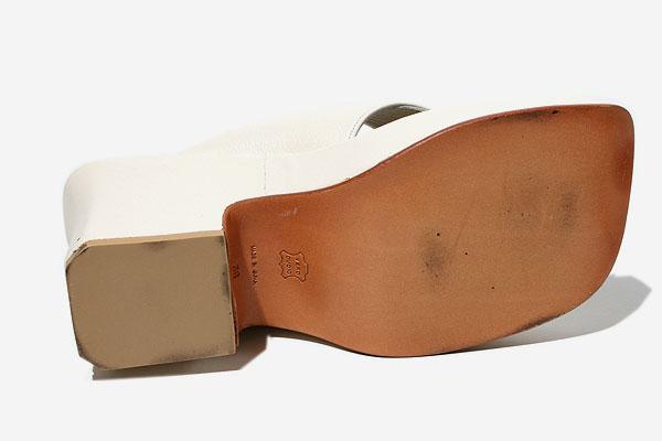 【中古】 23〜23.5cm 未使用品 UNTISHOLD アンチショルド Beni トング サンダル 36 WHITE ホワイト 052201180900 /◆☆