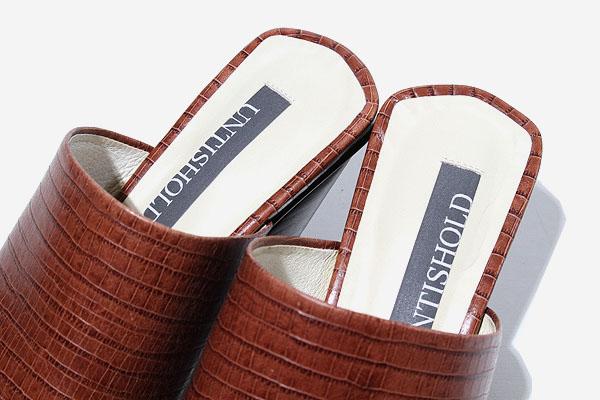 【中古】24〜24.5cm 未使用品 UNTISHOLD アンチショルド xio cancun leather ヒール レザー ミュール サンダル 37