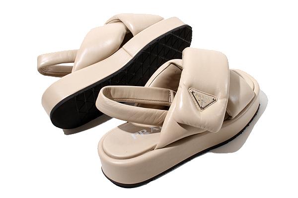 【中古】21.5cm PRADA プラダ トライアングルロゴ パデッドナッパレザー サンダル 34 1/2 SAND BEIGE 1XZ758