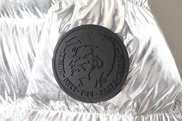 中古】DIESEL ディーゼル ONLY THE BRAVE バックロゴ プリント ダック