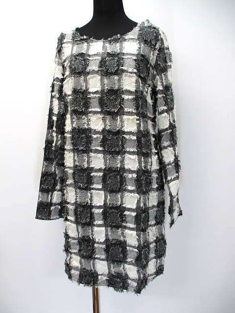 中古 未使用品 Cherry Dress チェリードレス シャギー チェック ワンピース L 白黒 春秋 レディースの通販はau Pay マーケット ブランド古着のベクトル