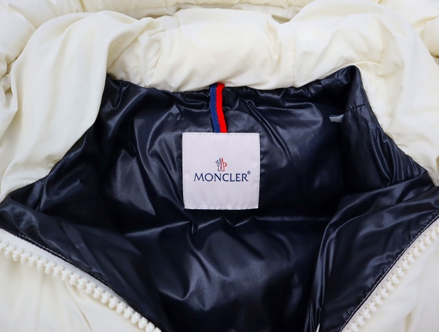 【中古】モンクレール MONCLER DUBOIS GIUBBOTTO デュボア ナイロン ジップ ダウンジャケット ブルゾン 2(L) メンズ