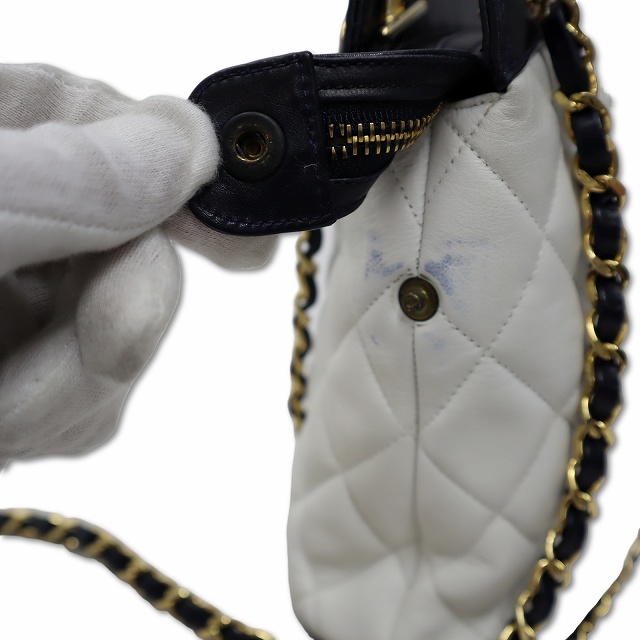 【中古】シャネル CHANEL ヴィンテージ レザー マトラッセ チェーンショルダー バッグ WHITE/NAVY 中古】シャネル CHANEL ヴィンテージ レザー マトラッセ チェーン