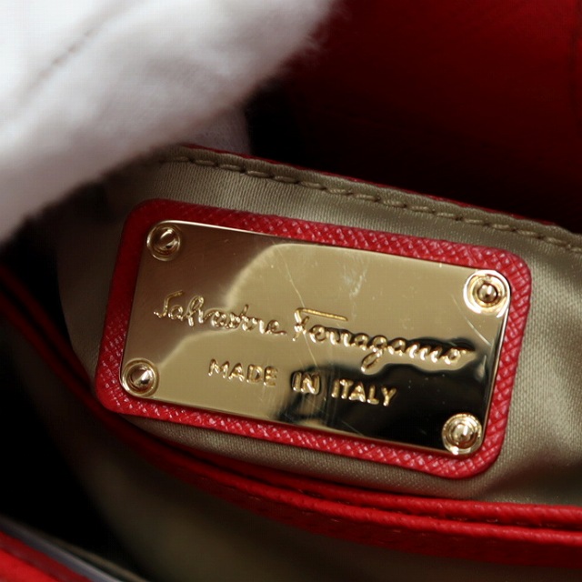 【中古】サルヴァトーレフェラガモ AB-21G191 ヴァラ レザー 2way ショルダー チェーンハンドル ミニ バッグ 中古】サルヴァトーレフェラガモ AB-21G191 ヴァラ レザー 2way