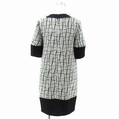 中古 未使用品 バナナリパブリック Banana Republic タグ付き ワンピース 五分袖 膝丈 総柄 白 黒 2 レディースの通販はau Pay マーケット ブランド古着のベクトル