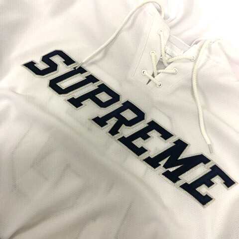 Supreme RAIDERS フーディー L-