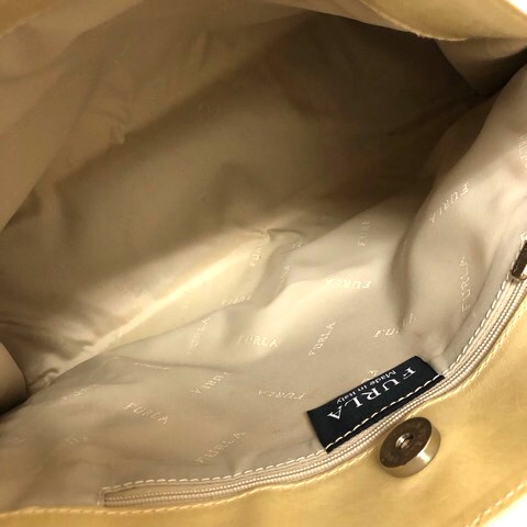 【中古】フルラ FURLA トートバッグ ショルダーバッグ 2WAY エナメル 金具 ライトベージュ 白 クリーム レディース｜au PAY マーケット