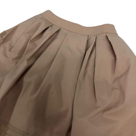 中古】トゥービーシック TO BE CHIC フレアスカート ひざ丈 無地  