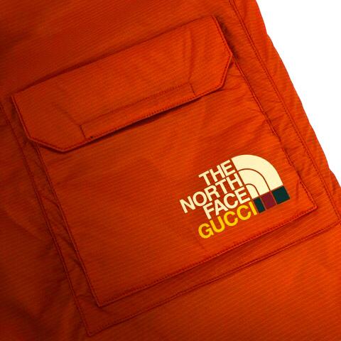 【中古】未使用品 グッチ GUCCI ｘTHE NORTH FACE 663764 ナイロンカーゴパンツ ボトムス ロゴ プリント 中わた M オレンジ メンズ_3