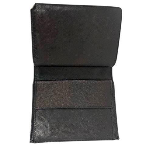 PRADA プラダ 三角プレート 三つ折り レザー ナイロン 折り財布 美品 PRADA ナイロン三つ折り財布三角プレートプラダ黒