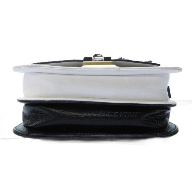 【中古】未使用品 メゾンマルジェラ 22 タグ付き NEW LOCK SQUARE ショルダーバッグ 2WAY グリッター 白 黒 中古】未使用品 メゾンマルジェラ 22 タグ付き NEW LOCK SQUARE
