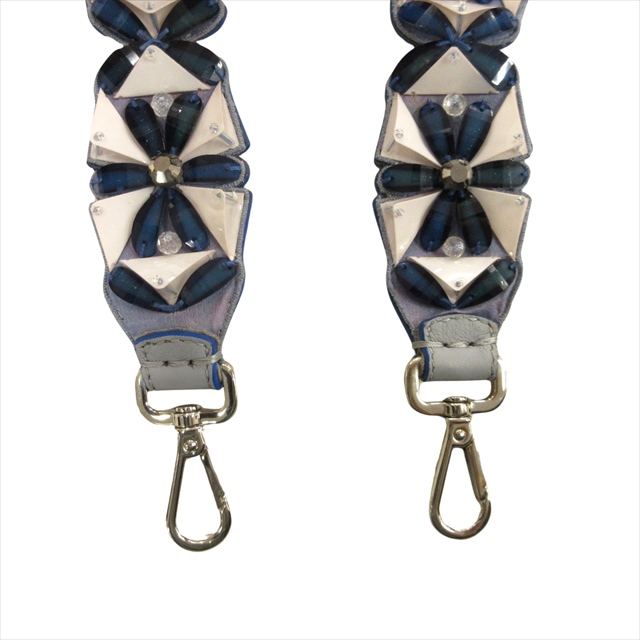 未使用 FENDI フェンディ スタッズ フラワー ストラップ ユー