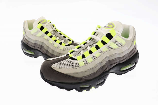 中古 ナイキ Nike Air Max 95 Og Volt Black エア マックス イエロー スニーカー 071 0714 00の通販はau Pay マーケット ブランド古着のベクトル