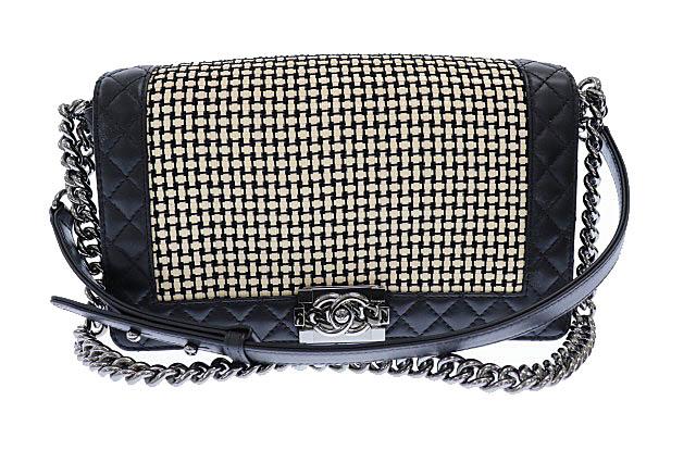 中古 シャネル Chanel Boy Chanel ボーイシャネル ハンドバッグ マトラッセ ショルダー バッグ 200806 1615の通販はau Pay マーケット ブランド古着のベクトル