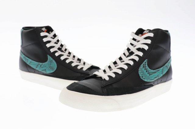 中古 ナイキ Nike Blazer Mid Vintage 77 ブレザー ミッド ビンテージ Ci1176 001 27 黒 ブラック 09 0060の通販はau Pay マーケット ブランド古着のベクトル