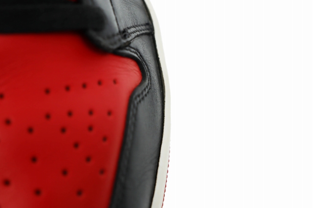 【中古】ナイキ NIKE 2001年製 AIR JORDAN 1 RETRO BRED 38345足限定 エアジョーダン 136066-061 10.5 ▲ 250301