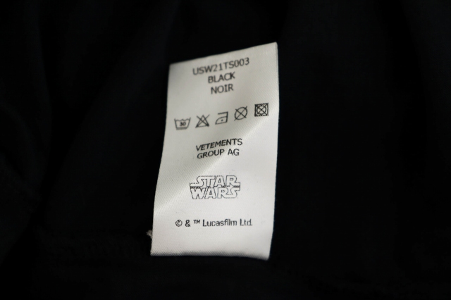 【中古】ヴェトモン ベトモン ×スターウォーズ T-Shirt 胸元ロゴ 刺繍 半袖Tシャツ XL 黒 ブラック ☆AA★ 250810 中古】ヴェトモン ベトモン ×スターウォーズ T-Shirt 胸元ロゴ 刺繍