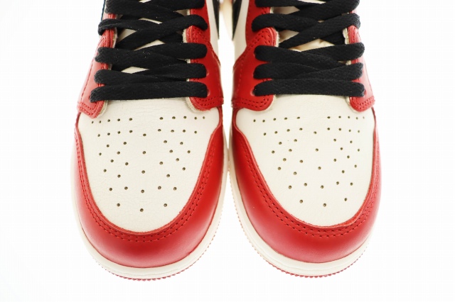 【中古】ナイキ NIKE GS AIR JORDAN 1 HIGH OG LOST&FOUND CHICAGO ロスファン FD1437-612 ▲■250815