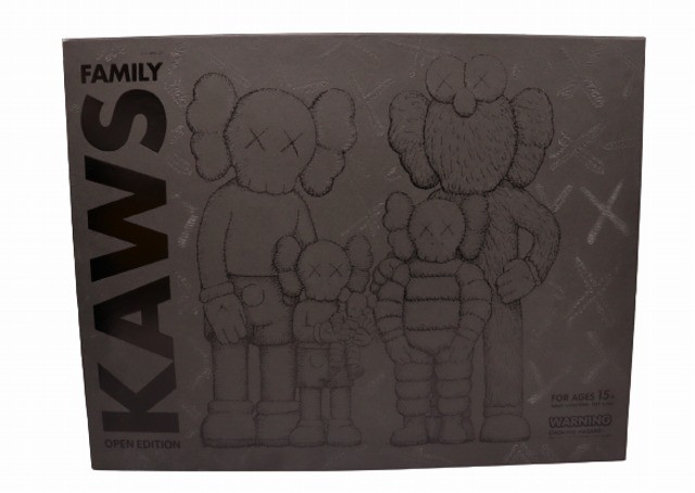 中古】カウズ KAWS 2021 MEDICOM TOY KAWS FAMILY Black メディコム ...