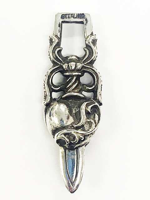 【中古】クロムハーツ CHROME HEARTS DAGGER HEART ダガー ハート ペンダント トップ ネックレストップ ☆AA★240907