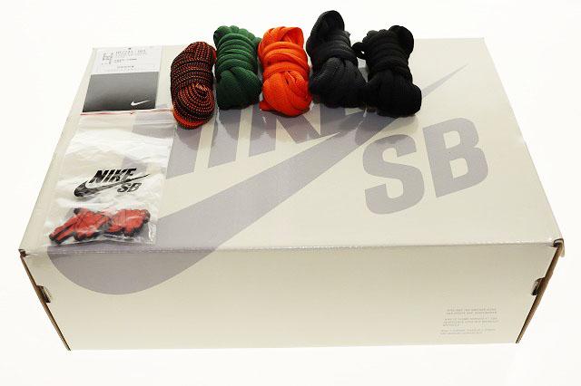 【中古】ナイキ NIKE SB DUNK LOW THERE SKATEBOARDS BLACK 28.5cm HF7743-001 エスビー ダンク ロー ▲■250807