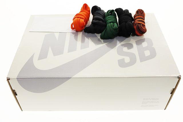 【中古】ナイキ NIKE SB DUNK LOW THERE SKATEBOARDS BLACK 28.5cm HF7743-001 エスビー ダンク ロー ▲■250917