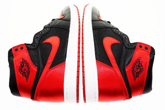 【中古】ナイキ NIKE WMNS AIR JORDAN 1 RETRO HI OG SATIN BRED 2023 29cm FD4810-061 ジョーダン ▲■260206