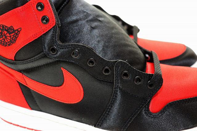 【中古】ナイキ NIKE WMNS AIR JORDAN 1 RETRO HI OG SATIN BRED 2023 29cm FD4810-061 ジョーダン ▲■260206
