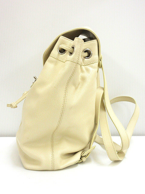 中古 シャネル Chanel キャビアスキン ターンロック バックパック ココマーク クリーム系 リュック ヴィンテージの通販はau Pay マーケット ブランド古着のベクトル