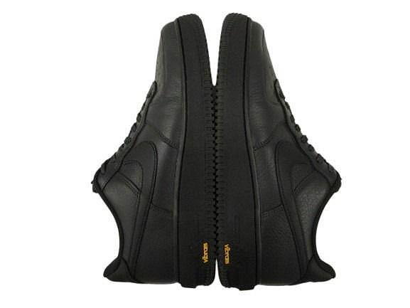 【中古】ナイキ NIKE AIR FORCE 1 GTX VIBRAM エアフォース 1 ゴアテックス ビブラム スニーカー ブラック 27.5
