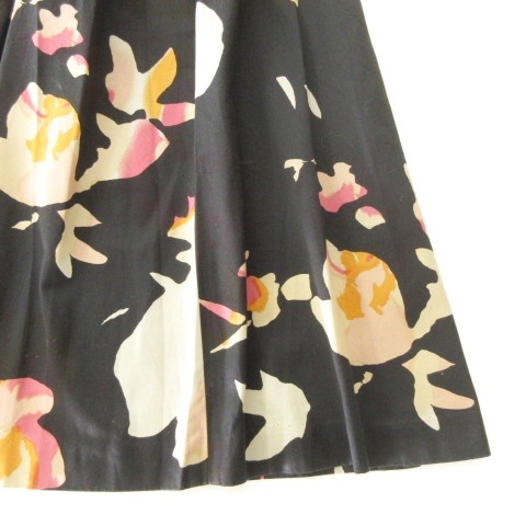 DRIES VAN NOTENドリスヴァンノッテン フラワーフレアスカート 美品 DRIES VAN NOTEN フラワープリント膝丈スカート 中古】ドリス