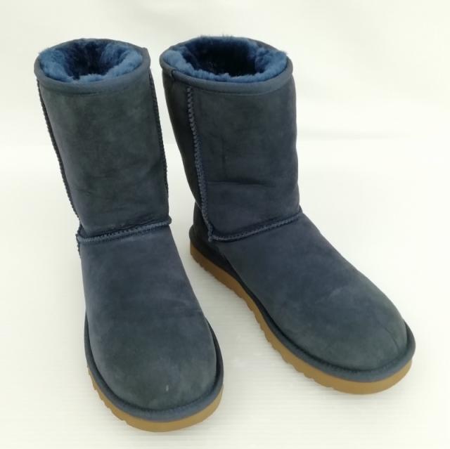 新品未使用UGGムートンブーツクラッシックショート2ブラック25センチ 新品未使用 アグ クラッシックショートミニ ムートンブーツ ファー