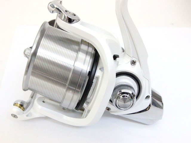 中古 極美品 ダイワ Daiwa リール 17ウインドサーフ 35 細糸 Z の通販はau Pay マーケット ブランド古着のベクトル