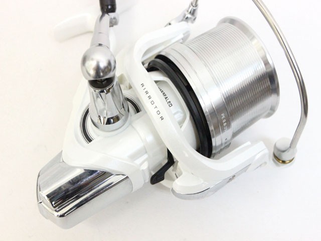 中古 極美品 ダイワ Daiwa リール 17ウインドサーフ 35 細糸 Z の通販はau Pay マーケット ブランド古着のベクトル