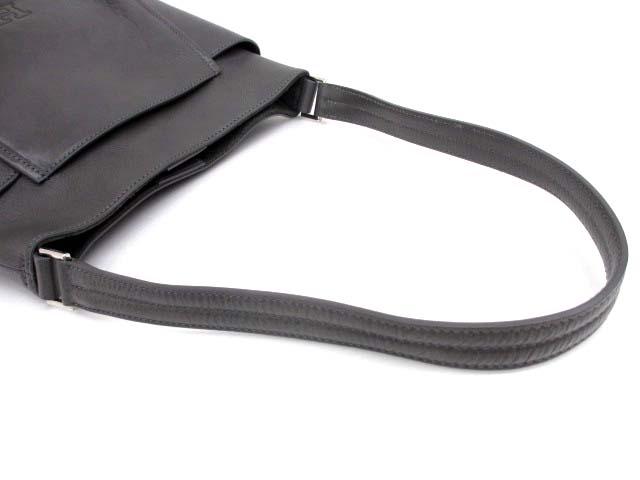 【中古】ヒロフ HIROFU  ストラーダ レザーショルダーバッグ M 本革 レディースの通販は
