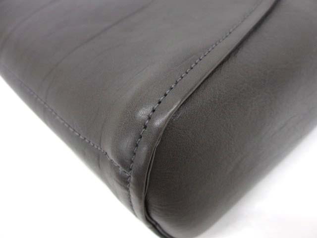 【中古】ヒロフ HIROFU  ストラーダ レザーショルダーバッグ M 本革 レディースの通販は