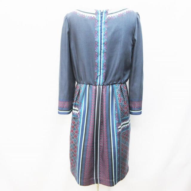 中古 スーナウーナ Sunauna ワンピース 長袖 膝丈 Vネック ギャザー フレア 幾何学柄 ウエストゴム 38 M相当 紺の通販はau Pay マーケット ブランド古着のベクトル