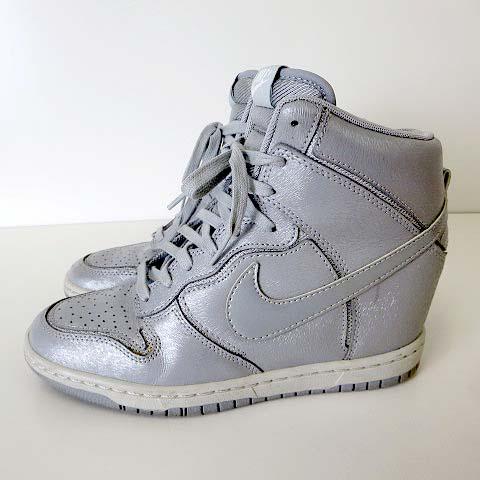 中古 ナイキ Nike ダンク スカイ ハイ Wnns Dunk Sky Hi スニーカー インヒール シューズ 23 0cm シルバーグレーの通販はau Pay マーケット ブランド古着のベクトル